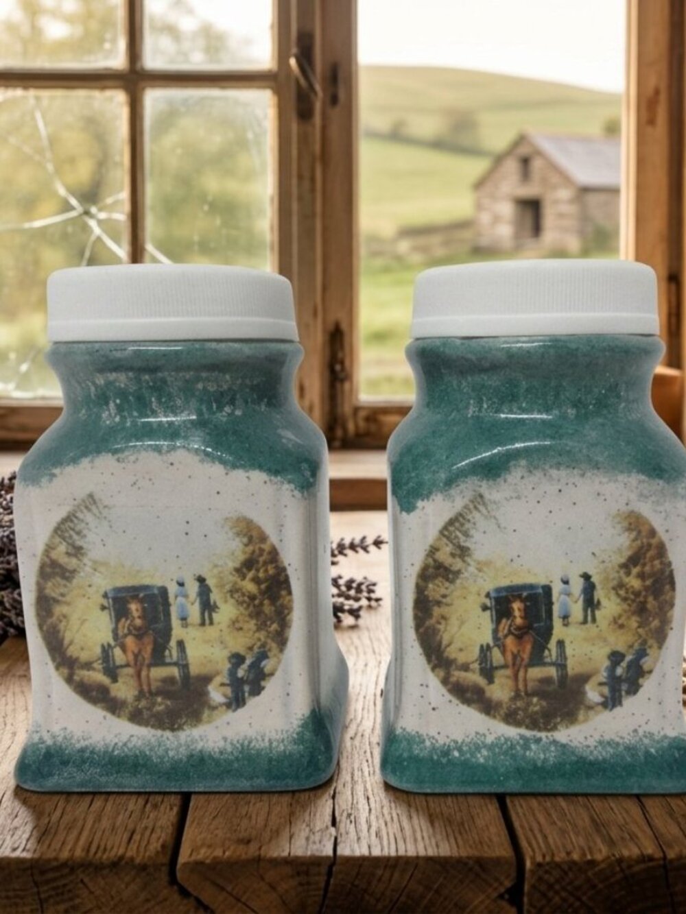 Vintage Amish Country Horse & Buggy Ceramic Kitchen Salt&Pepper Set of 2 Teal